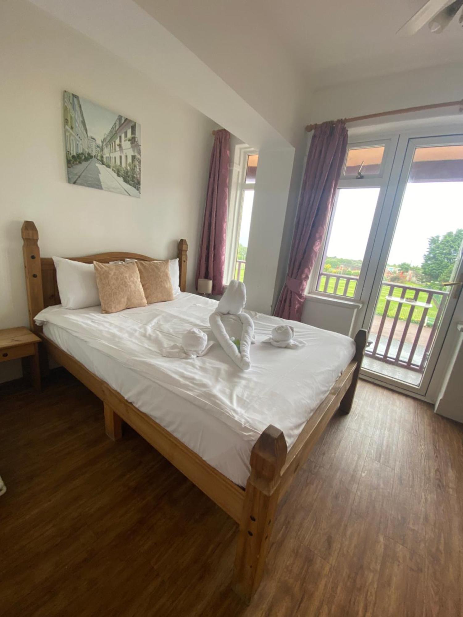 Hotel The Grand 3*